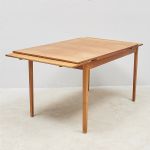 1641 7084 DINNER TABLE